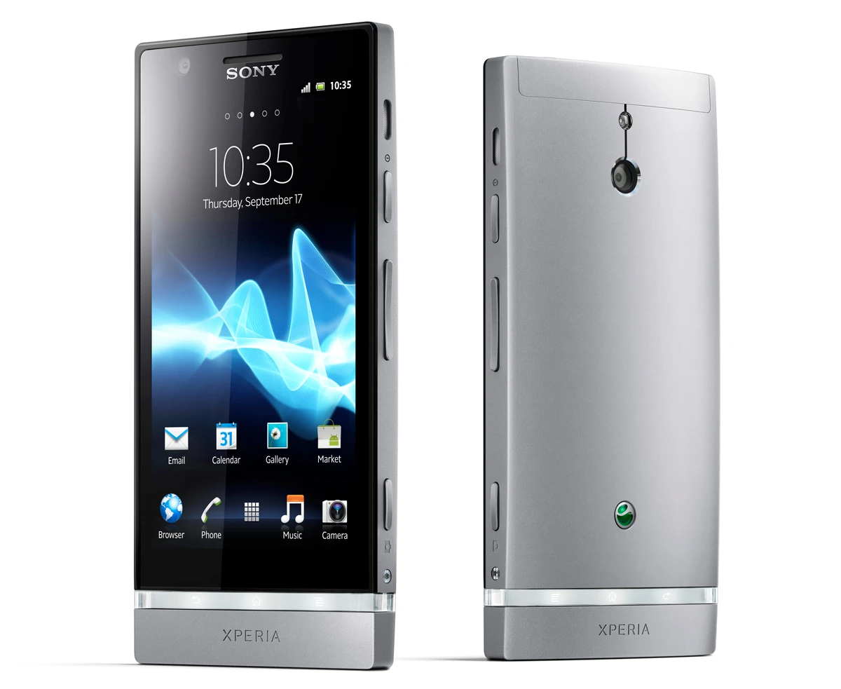 The Xperia P with 4-inch qHD "WhiteMagic" display