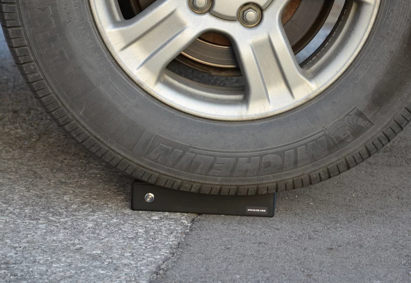 The Stealth WPC-525F can withstand the weight of a pickup truck