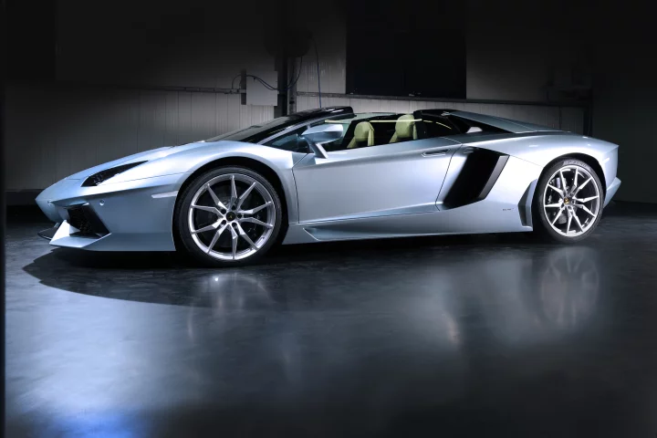 Lamborghini Aventador LP700-4 Roadster