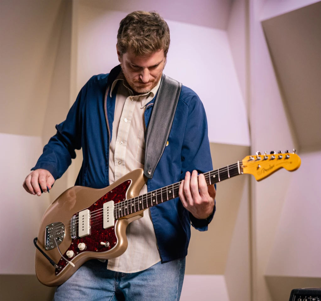 That offset shape still defies convention, even though it's old enough to go for a pension. Wow, I'm a poet, and I didn't even realize it.