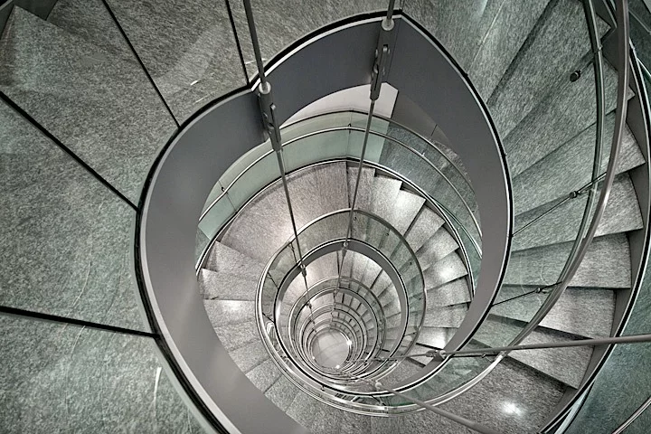 Staircase, Palazzo Lombardia, Milan(Photo: Fernando Guerra)