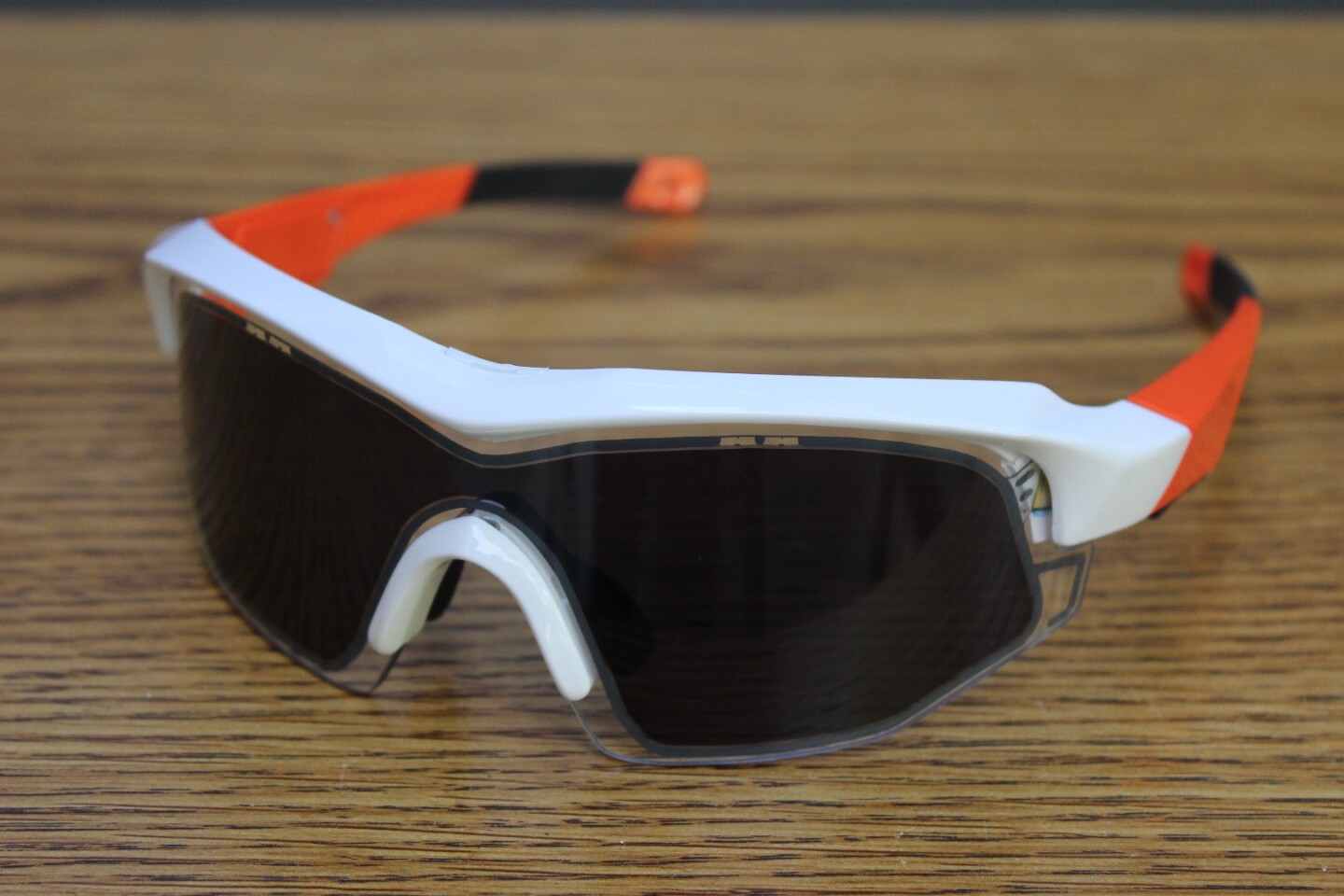 Review Uvex Variotronic cycling glasses change tint with the press of