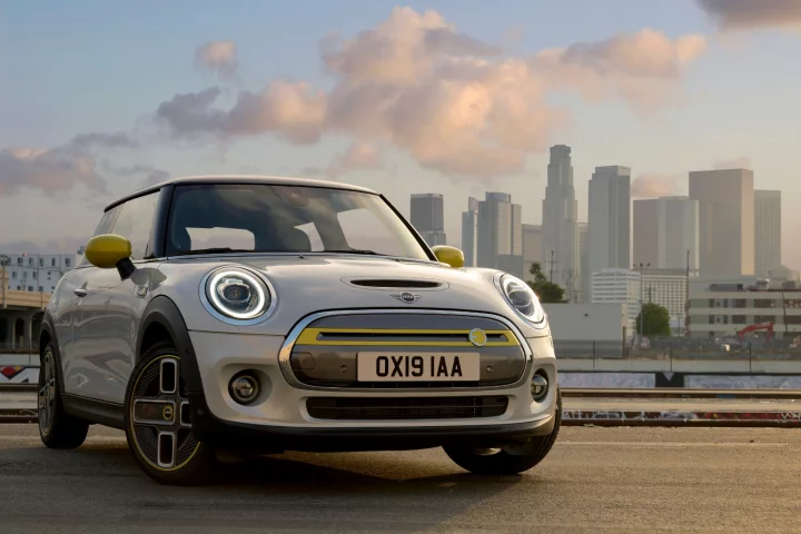 Mini's first all-electric Cooper