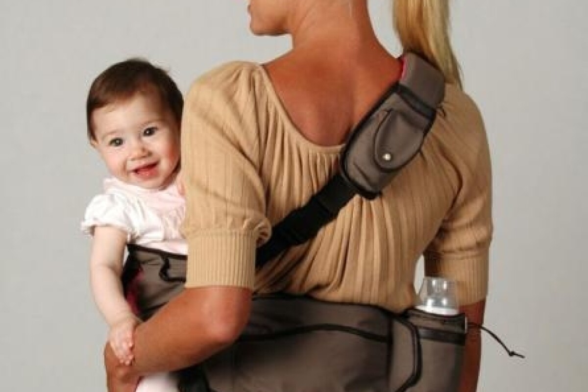 Handsfree baby carrier with lumbar support