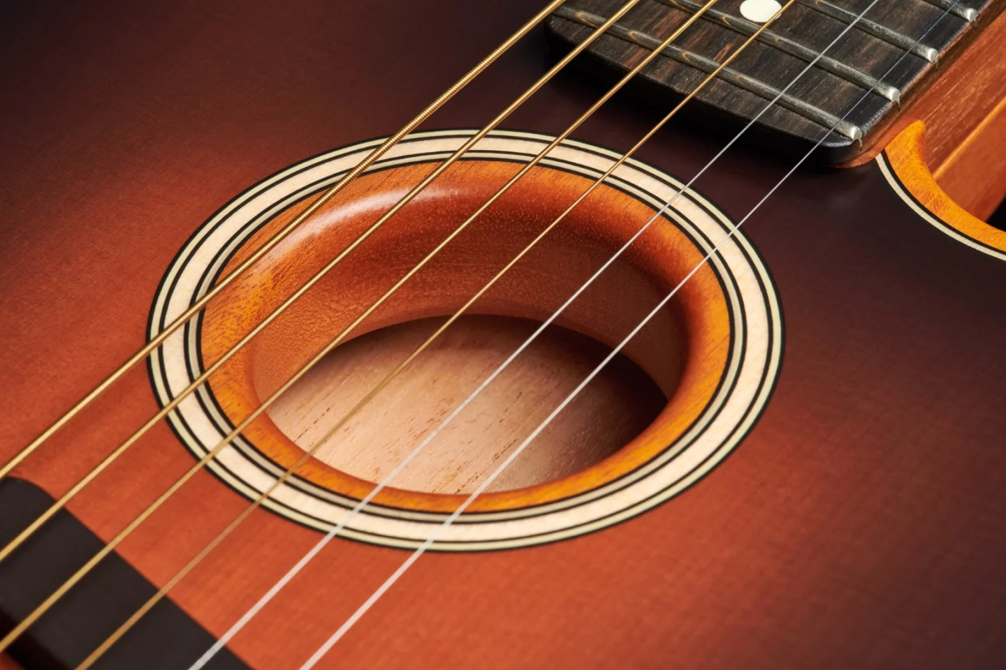 The American Acoustasonic Telecaster has a specially tuned sound hole that directs the flow of air to create a naturally loud acoustic voice with lively harmonics