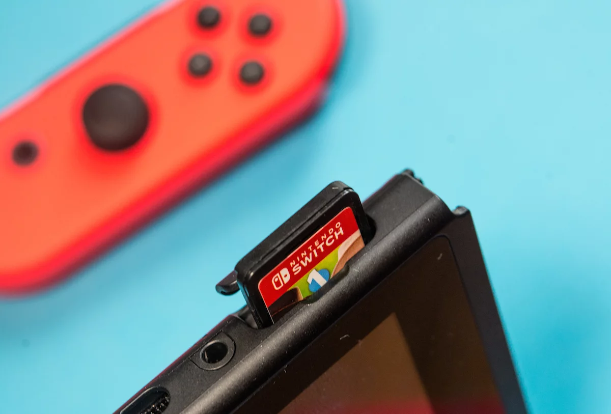 Nintendo Switch games come on tiny cards, like 3DS games