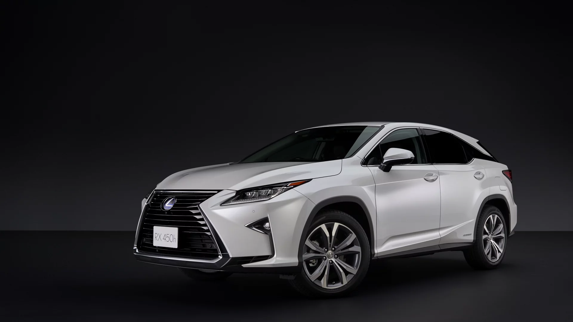 Toyota's Kinto Select service will offer subscribers access to six different higher-end Lexus vehicles over a three-year period for a monthly fee of ¥180,000 (US$1,600)