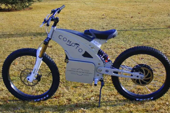 Somewhere between an electric motocrosser and an MTB, the Comoto sure looks like fun off-road.