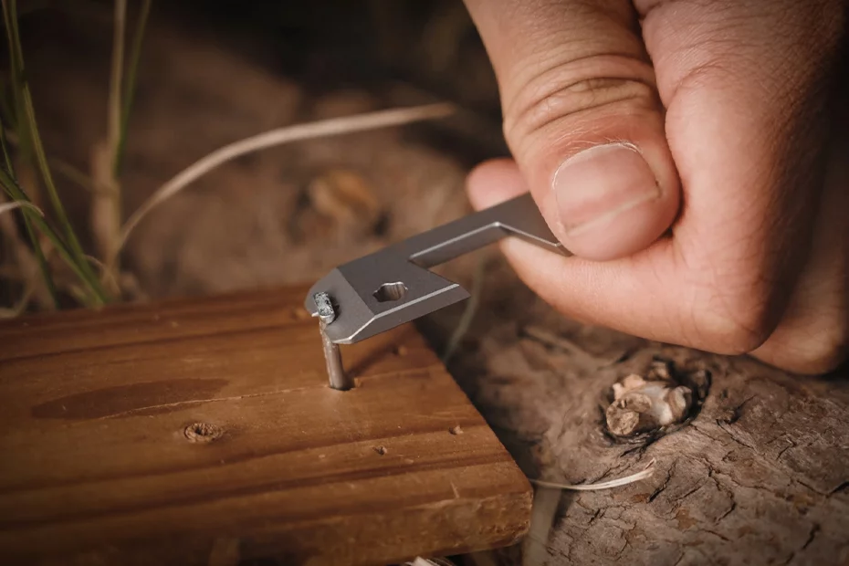 The nail puller in action