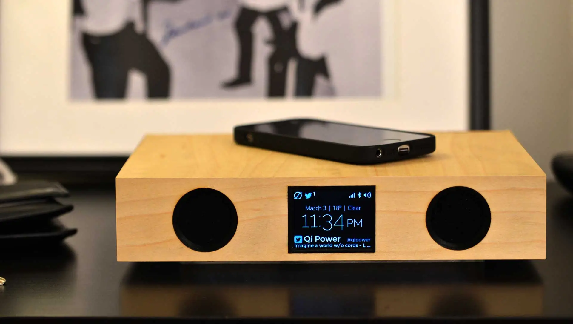 Where other Qi wireless chargers might continue to pump your phone's battery with juice long after it's full, users can connect the mobile device to Glowdeck via Bluetooth and it will disable the charging surface when the battery reaches 100 percent
