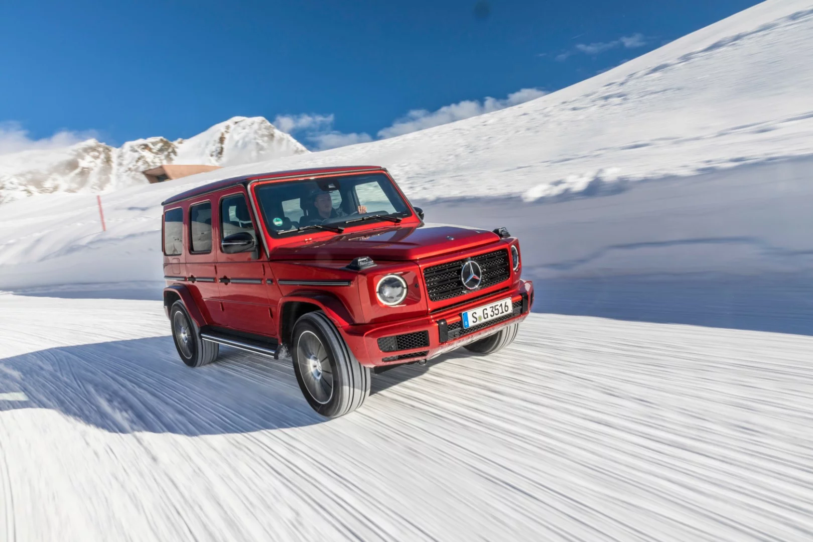 Mercedes-Benz G 350 D: goes some 20 percent further on a tank than the G 500 gasoline car