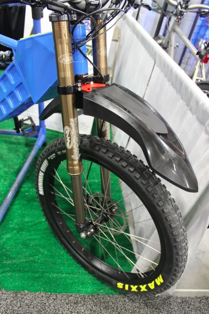 The Voltinator features a Risse Metron suspension fork