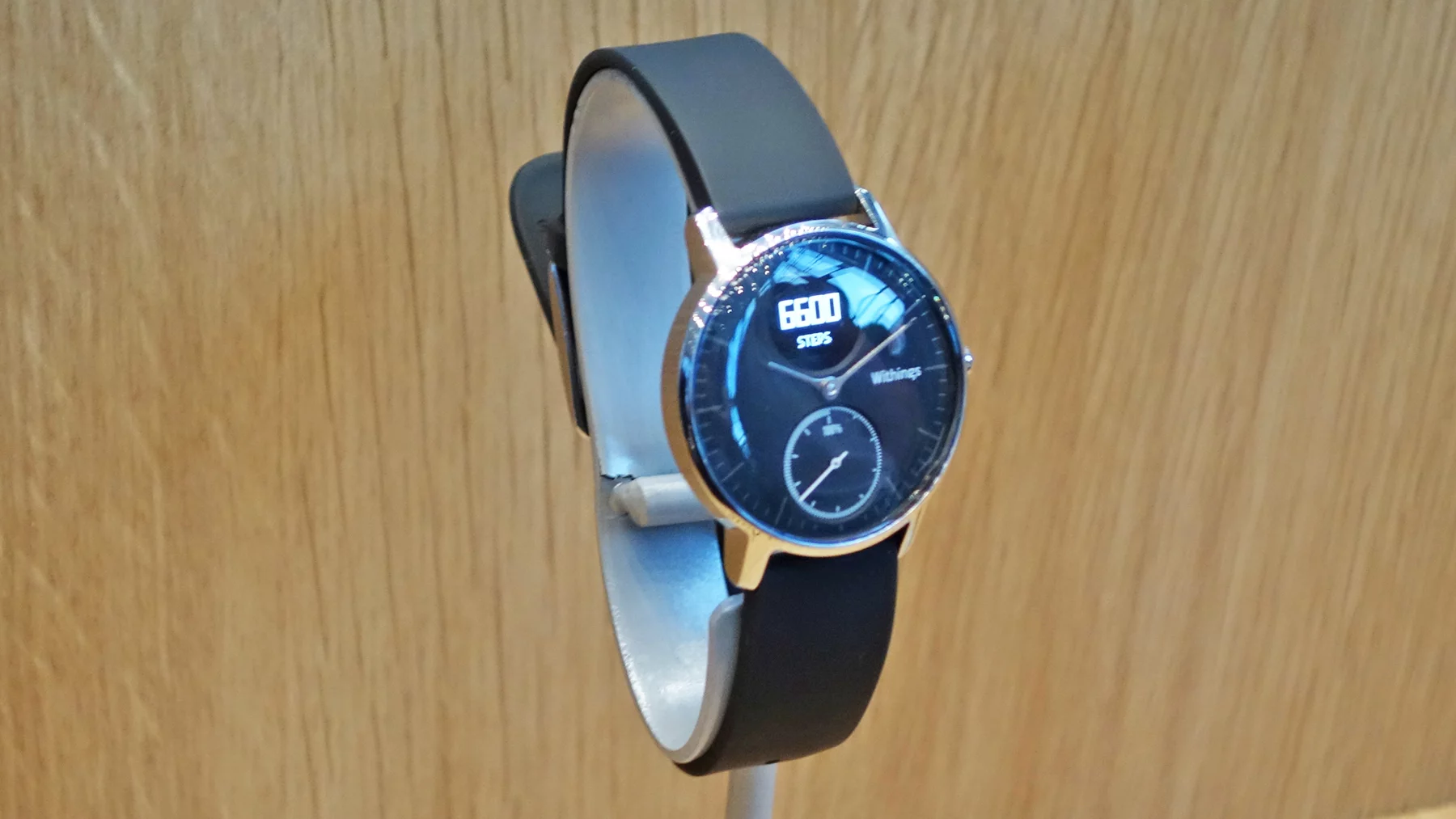 New Atlas swung by the Withings stall at IFA 2016 to check out the brand new Steel HR