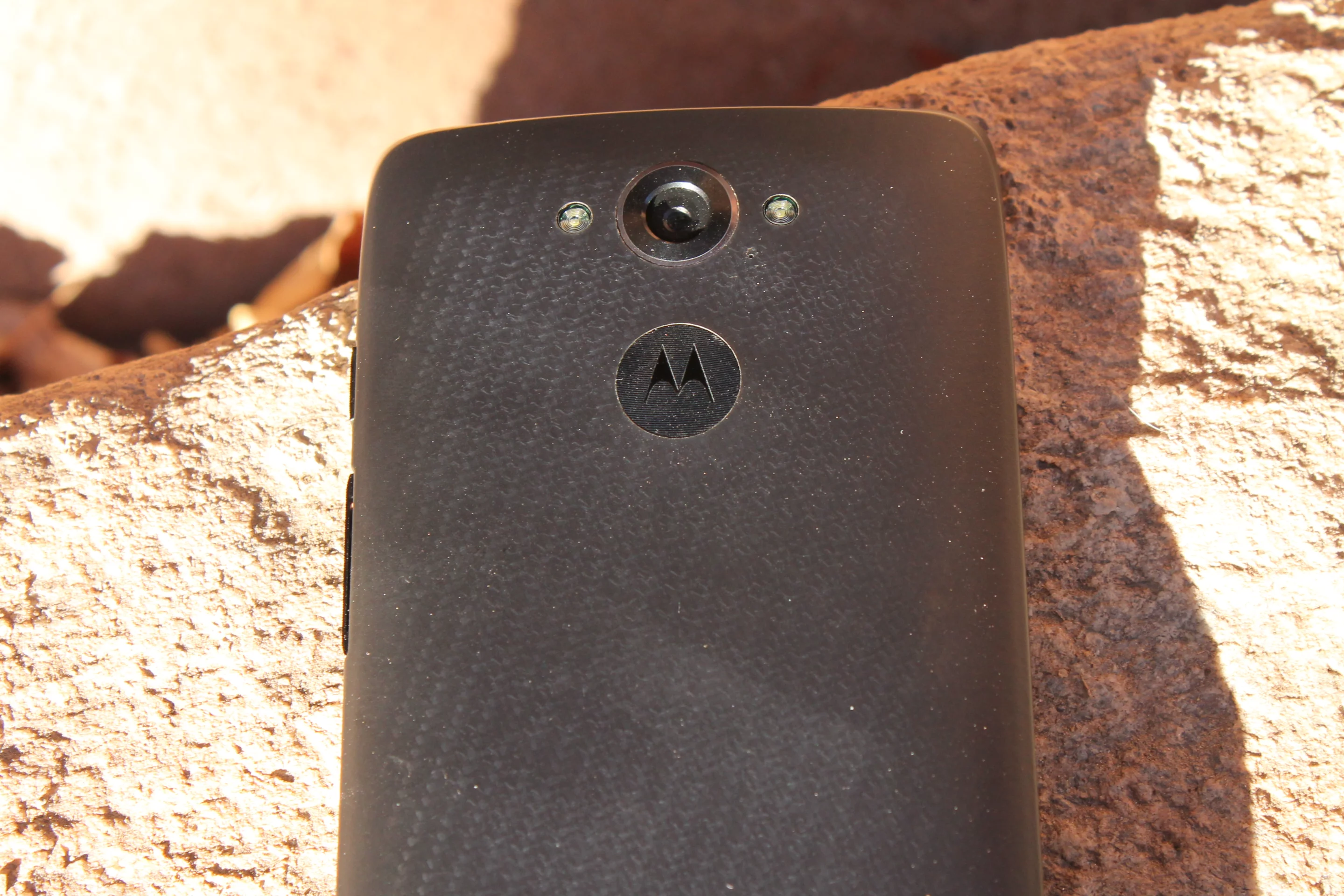 This camera shoots up to 21 megapixels (Photo: Eric Mack/Gizmag.com)