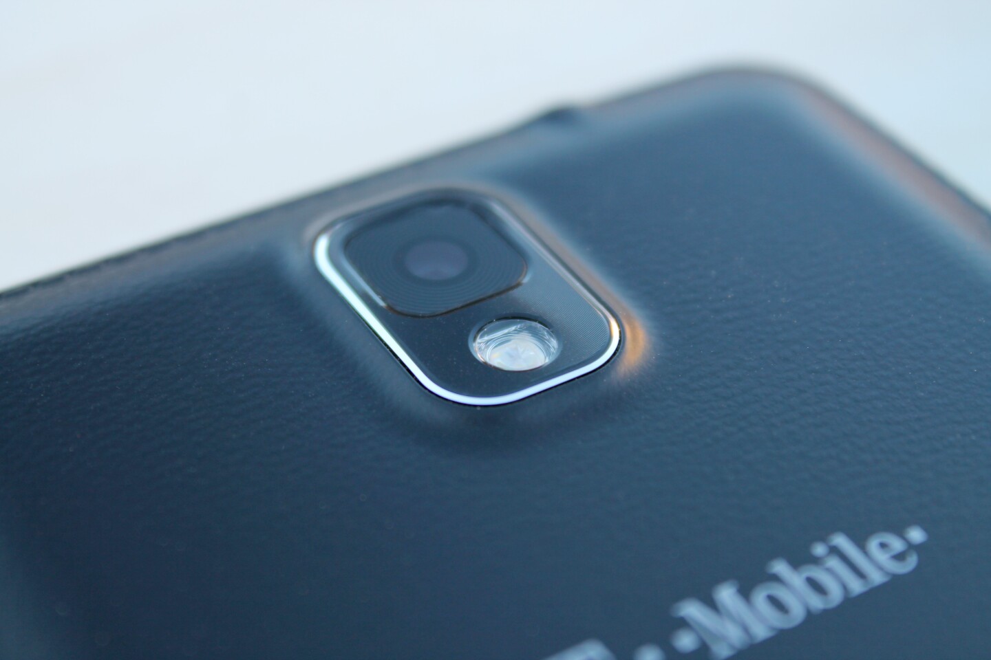 We were pleased with the shots from the Note's 13-megapixel rear camera
