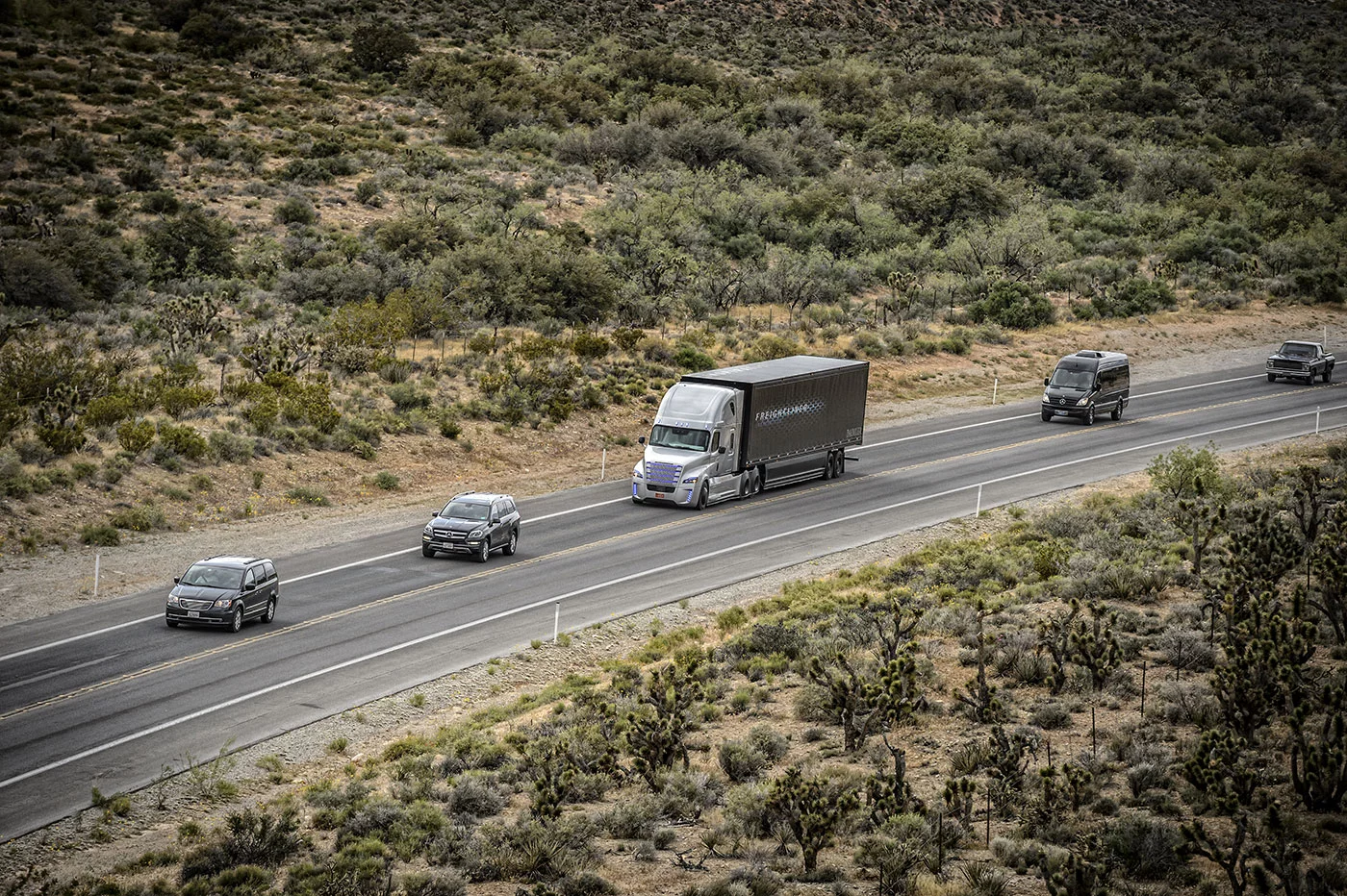 The Freightliner Inspiration can maintain distances from other vehicles