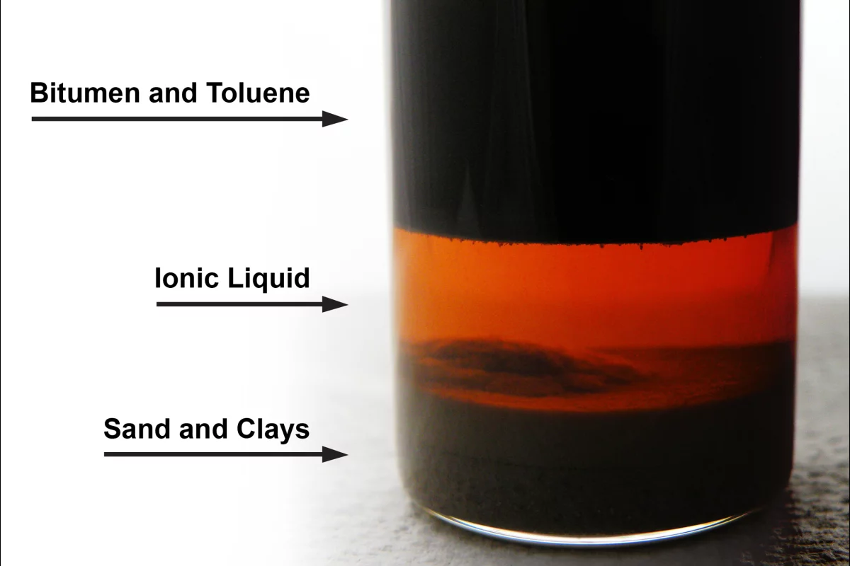 A tar sand sample treated with the ionic liquid process(Photo: Penn State University)