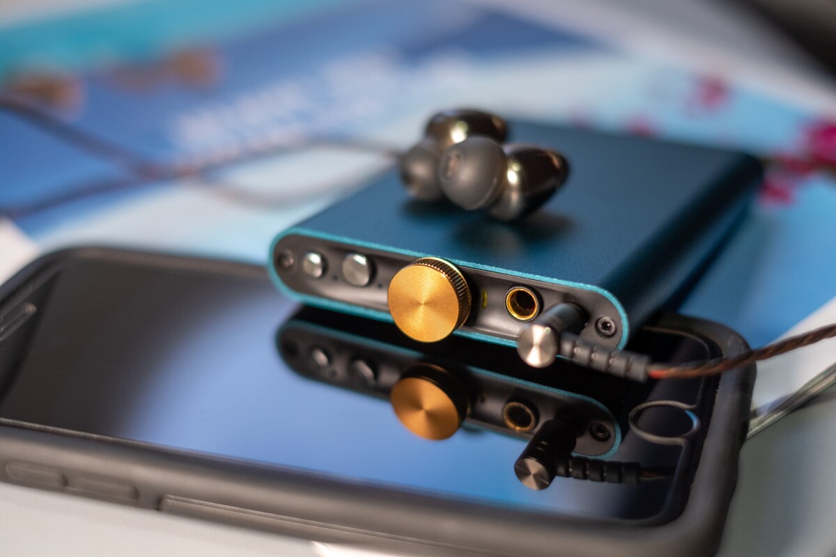 The hip-dac is reported capable of driving all-but the most demanding of headphones