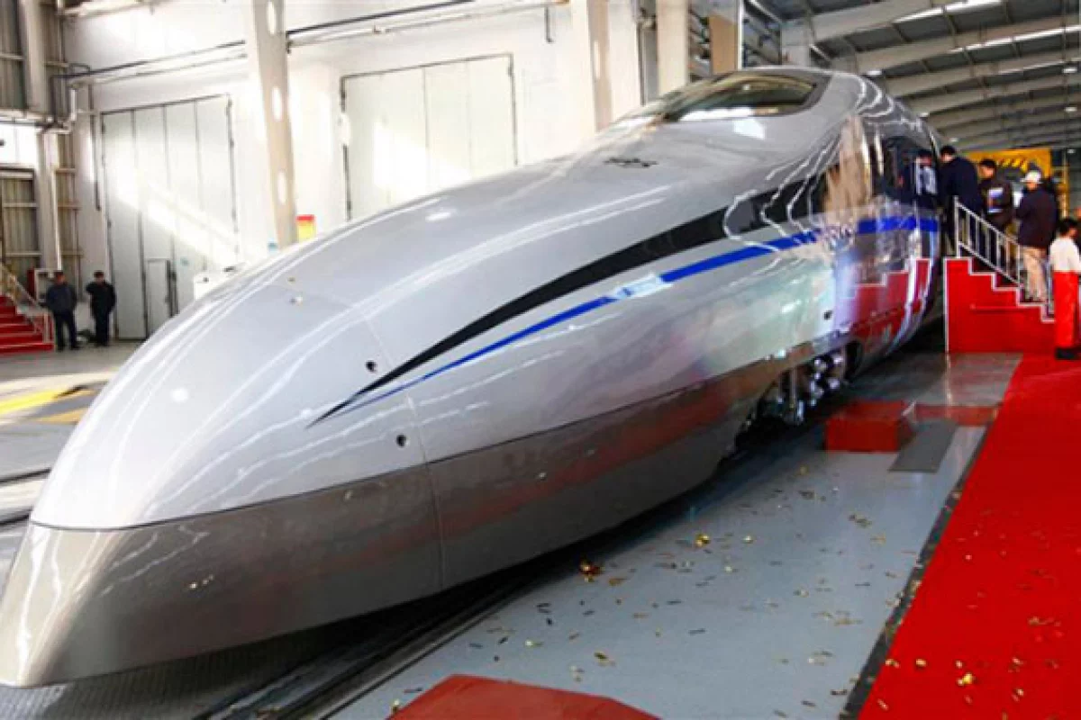 China's latest experimental train is 200 km/h than bullet trains running in the country now (Photo: CSR)