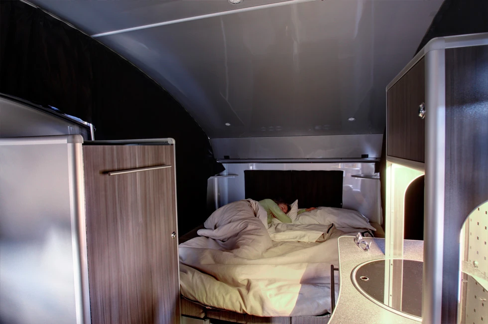 Bed time in the R 1713