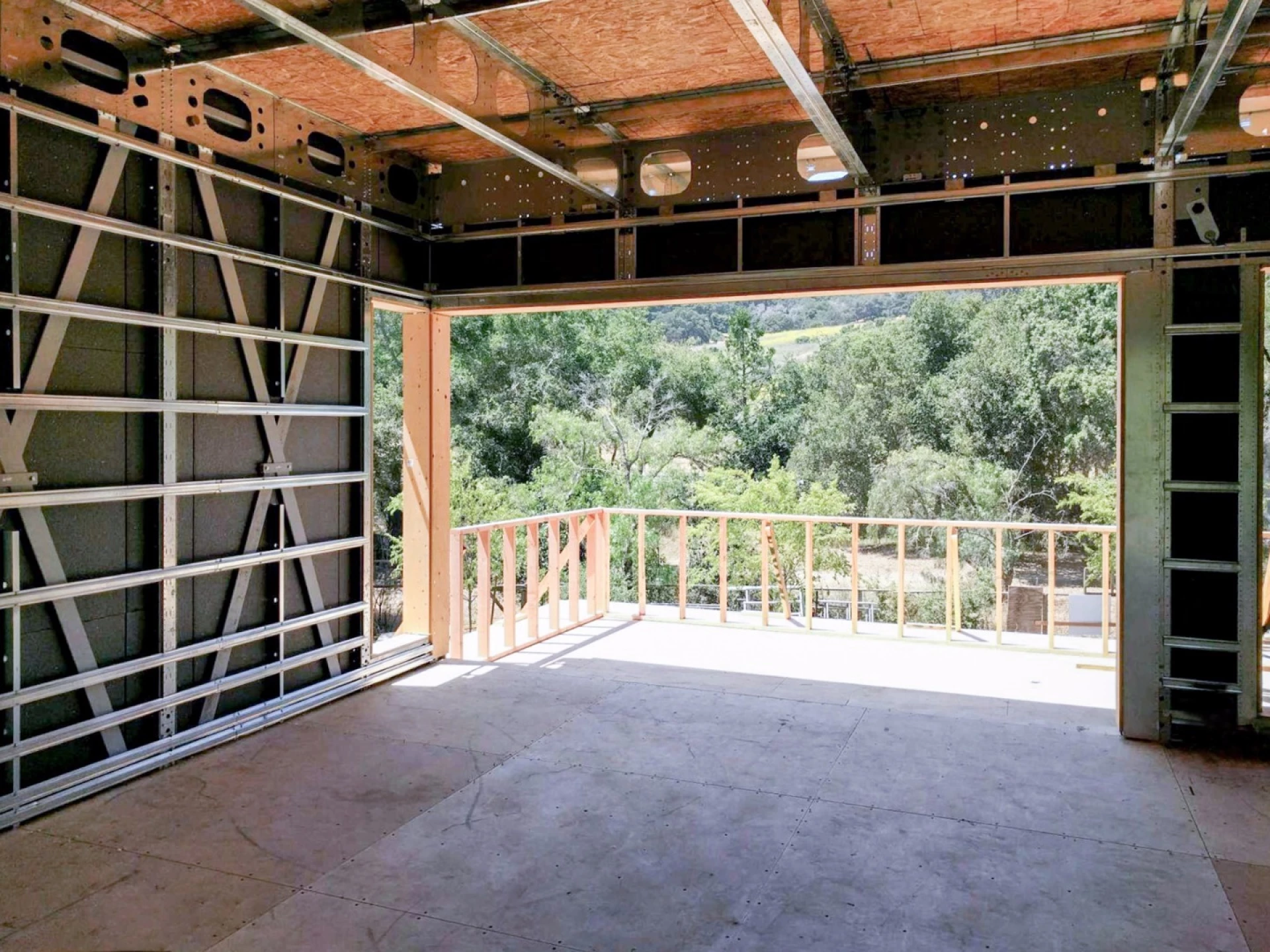Prefab steel frame makes California net zero home a breeze to build