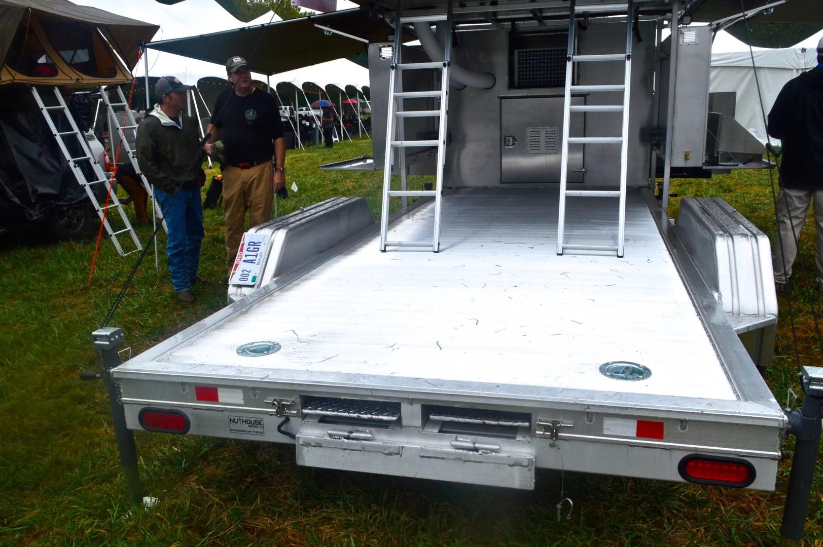 Nuthouse Acorn camping/car-hauling trailer