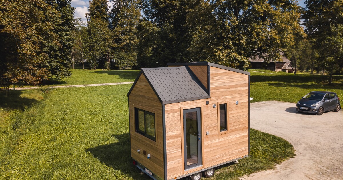 Affordable tiny house maximizes space with smart interior design Affordable tiny house maximizes space with smart interior design