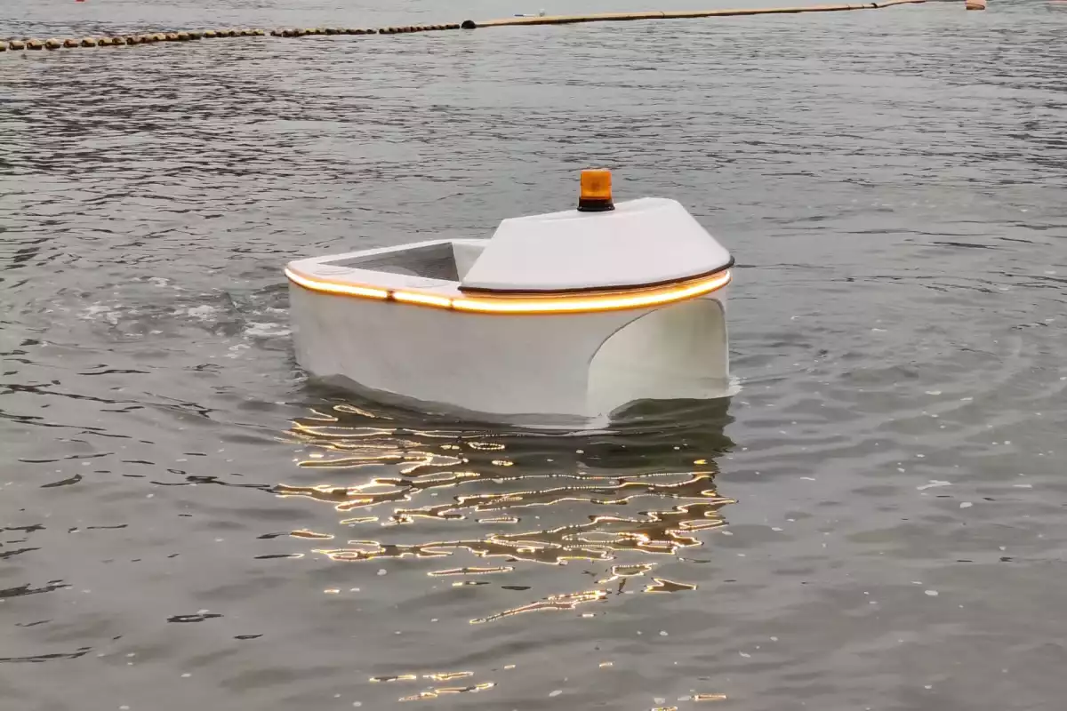 The Clearbot presently takes in litter through its open bow – a conveyor belt system is in development