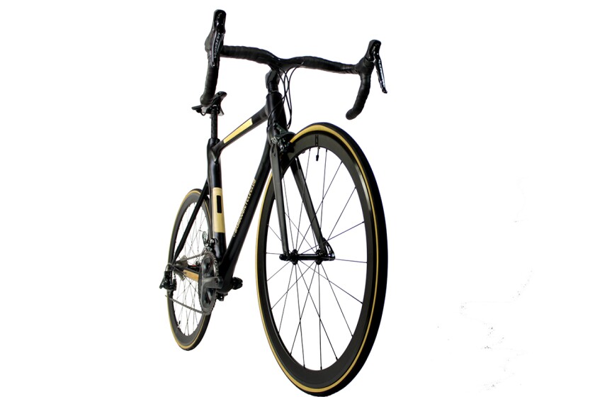 The Aero Bamboo Bike's frame weighs 1.3 kg (2.9 lb), and is equipped with Shimano Ultegra components