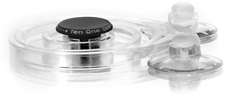 The Fling is an analog joystick that can be attached to the screen of an iPad, for better control when gaming