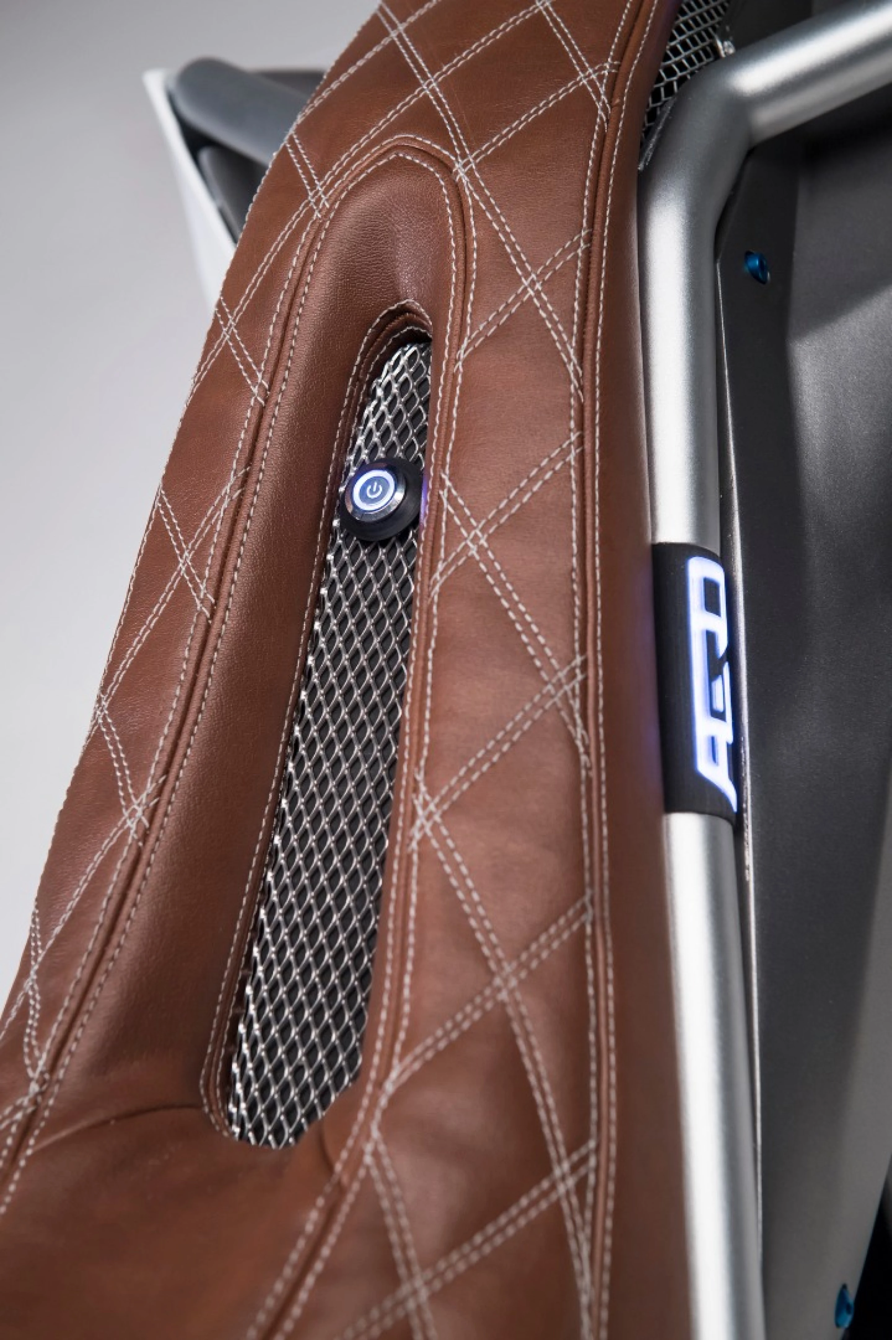 Aero E-Racer: Blistering performance, gorgeous looks ... Terrible range ...