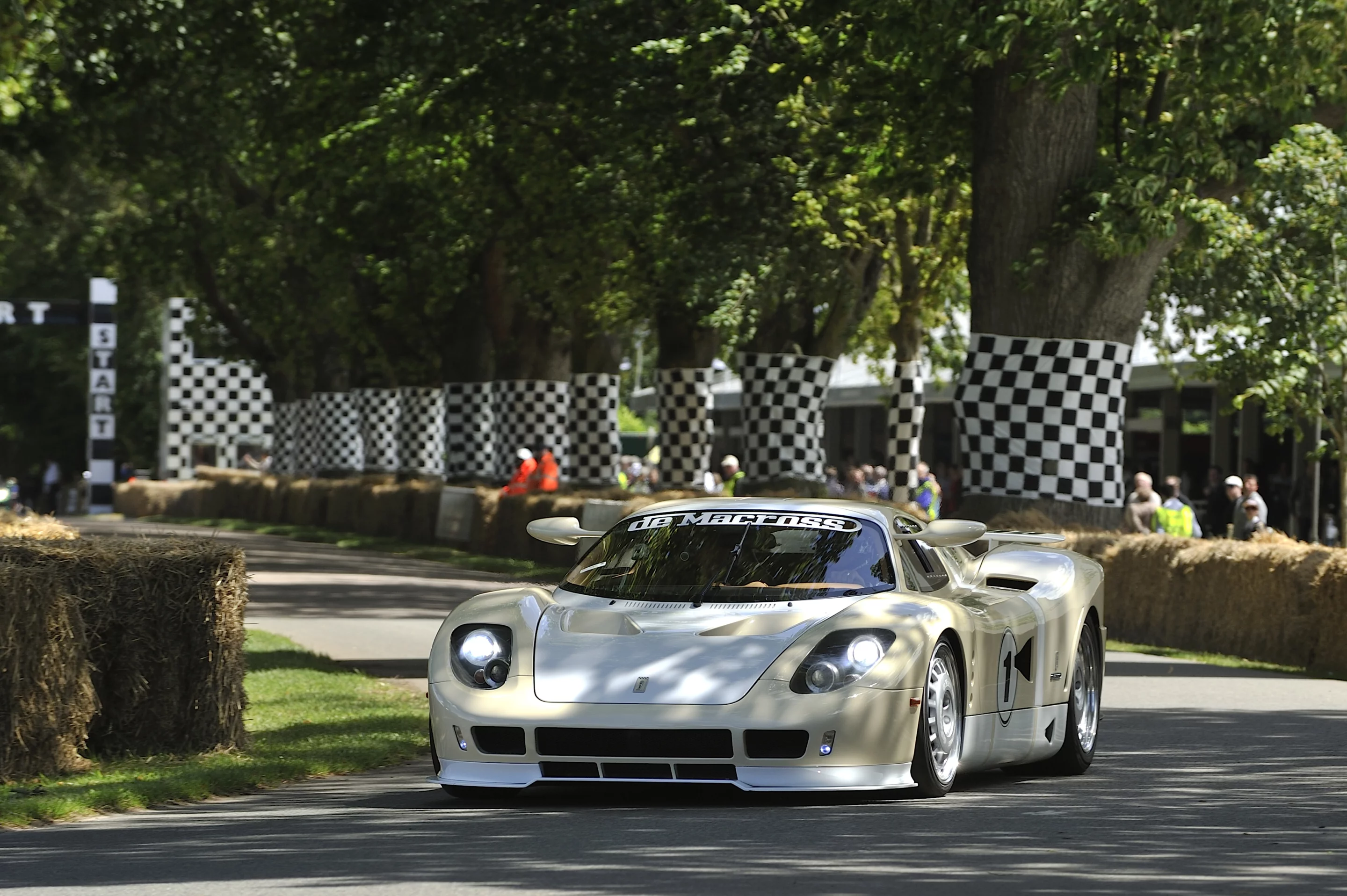 de Macrcoss supercar