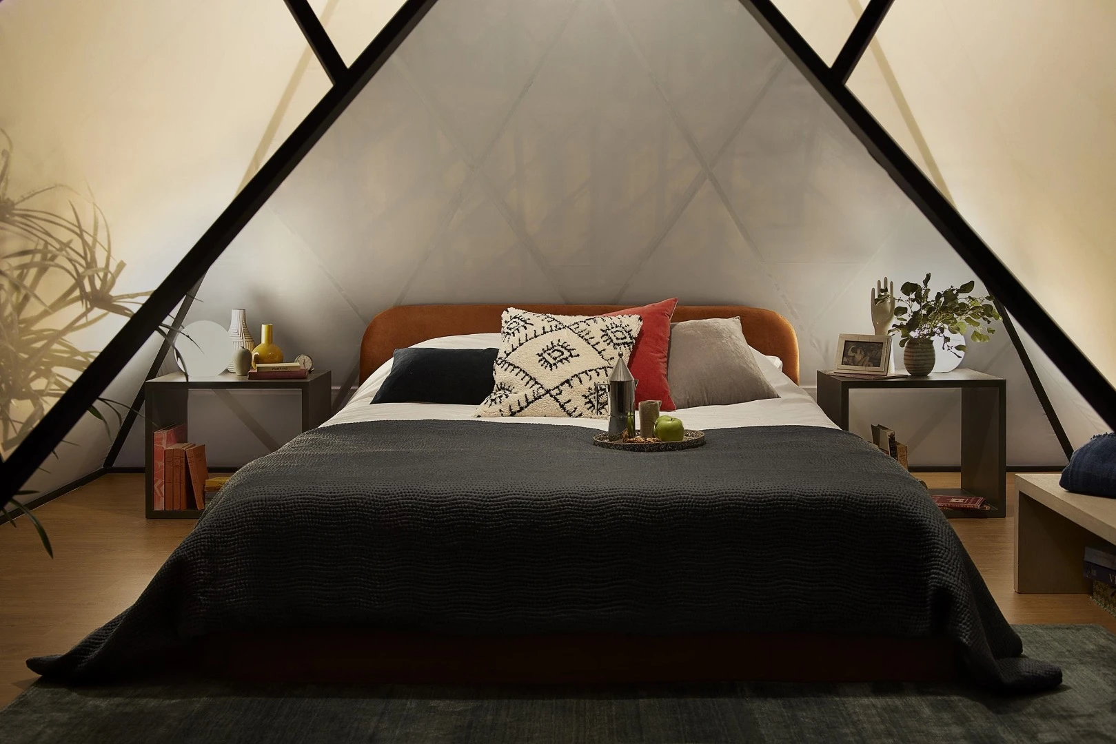 The winner and their guest will receive breakfast in bed the following morning