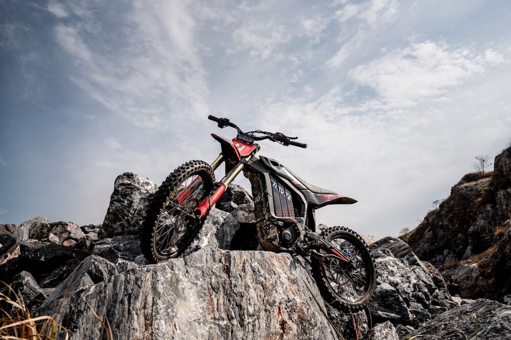 $5,000 NAVEE moto is the latest proof that electric dirt bikes are thriving