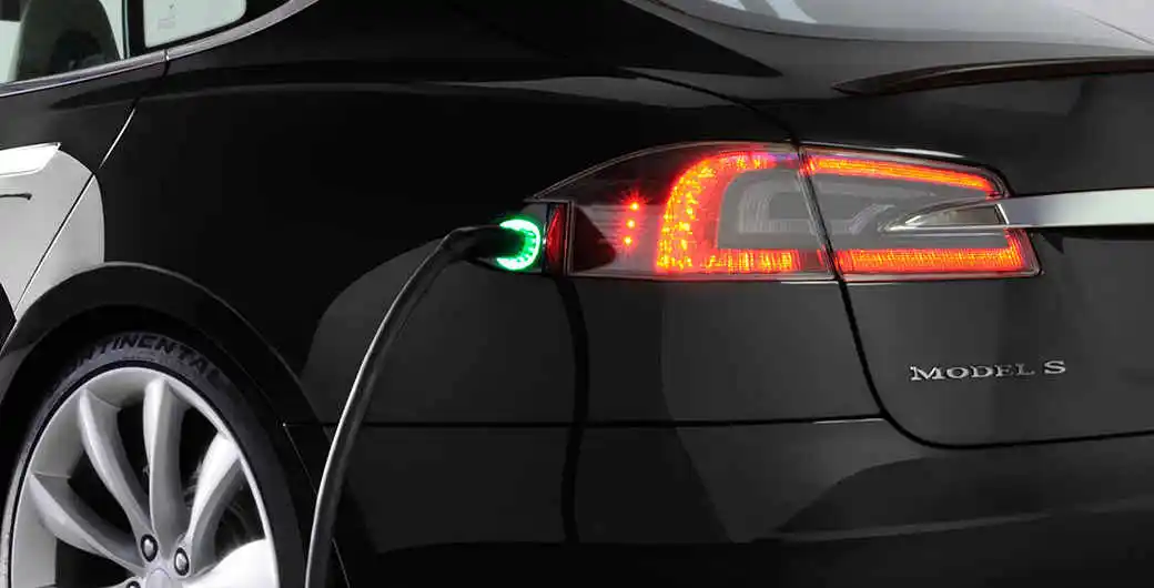 An optional 90 kWh battery pack pushes range up to about 300 miles