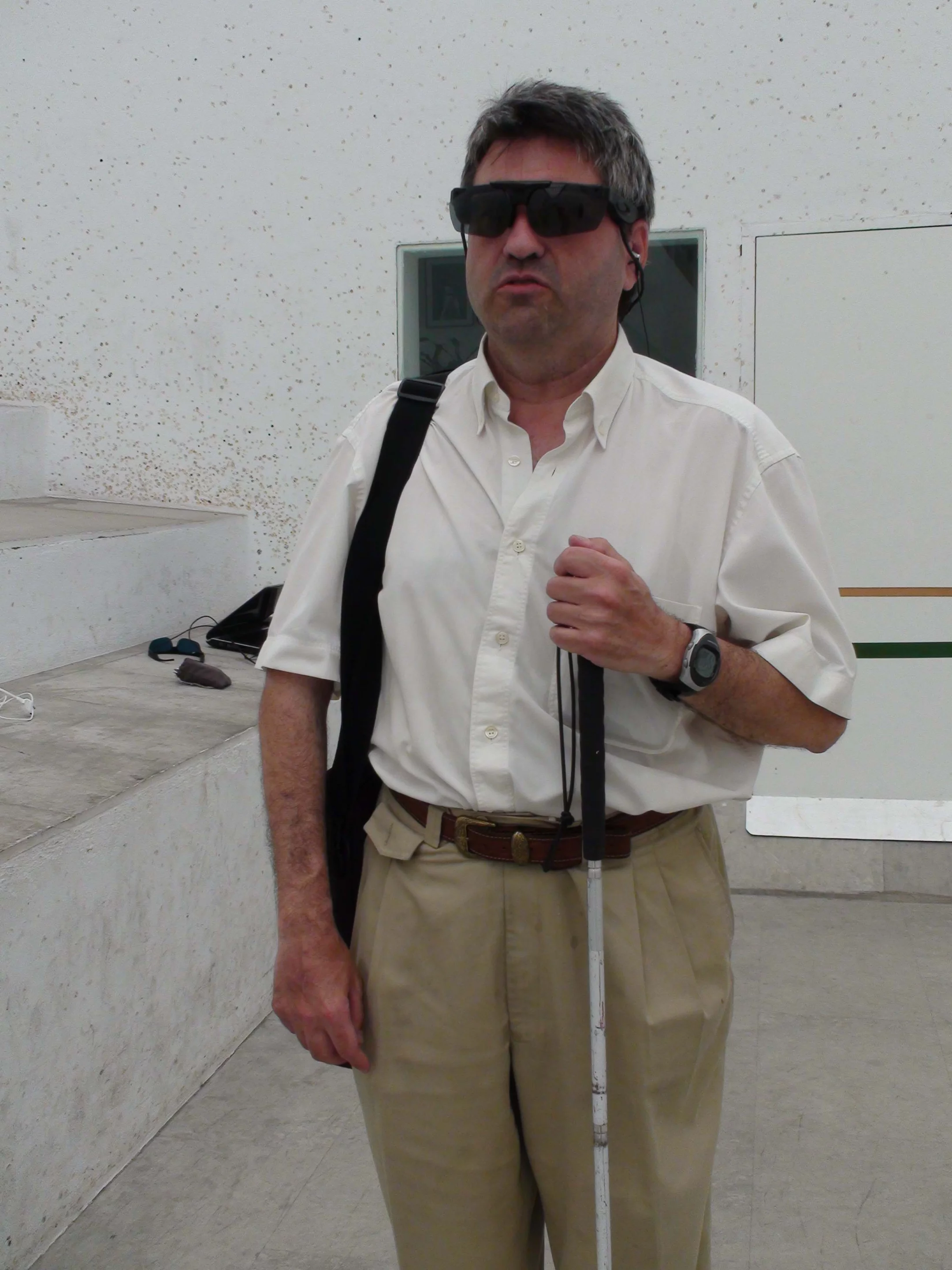 The experimental EYE 21 system assigns sounds to objects, allowing blind people to be aware of their surroundings (Photo: UPV)