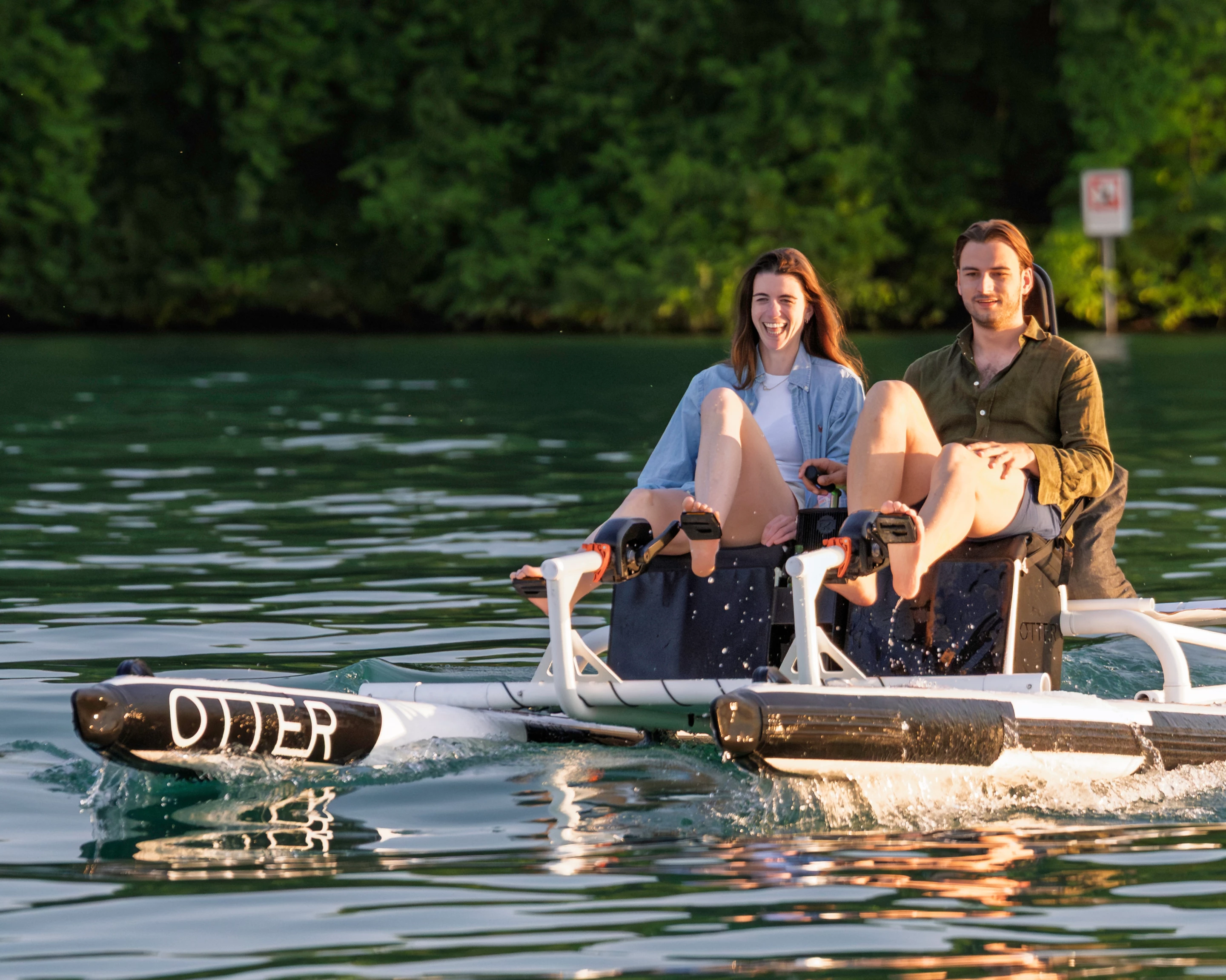 Like an ebike for the water, the Otter Explorer can get up to 12 km/h and has a battery range of up to 20 km