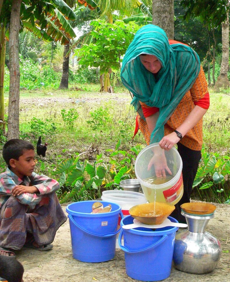 Dankovich tests the paper in Bangladesh