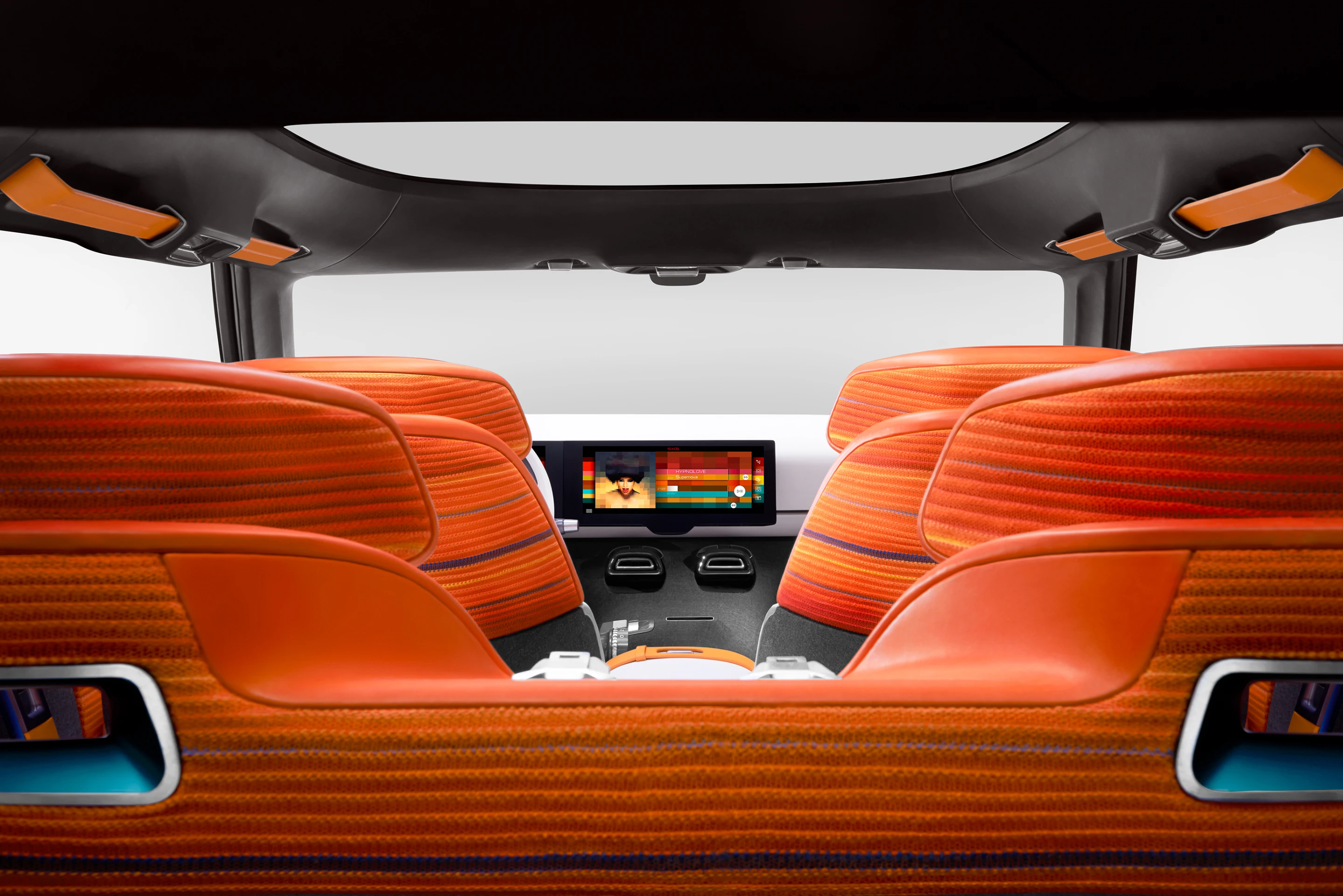 Inside the Aircross concept