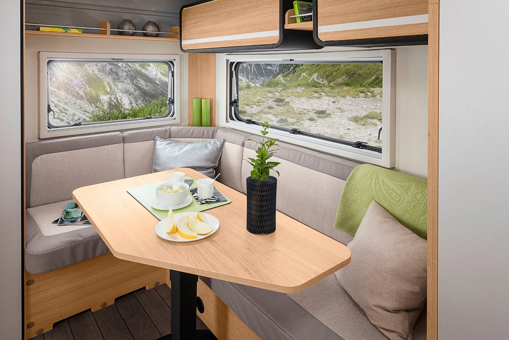 At the convertible table in the production Knaus Travelino