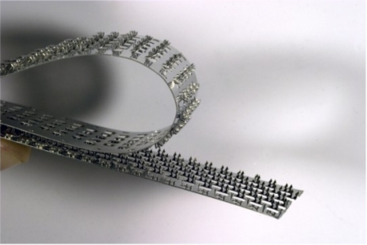 Steel 'Velcro' supports 35 metric tons, looks scary