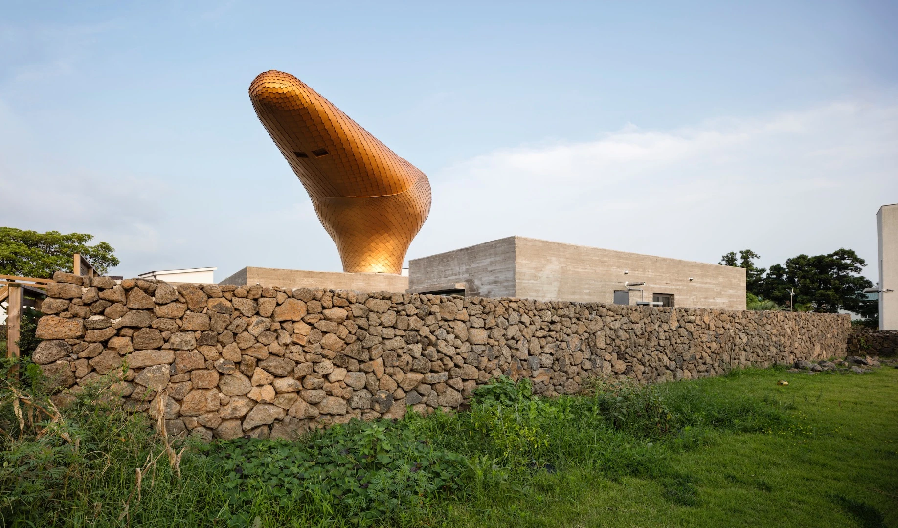 Moon Hoon says its design is based on wind blowing a woman's hair, though concedes it looks rather like a duck, a hairdryer, or perhaps even an alien