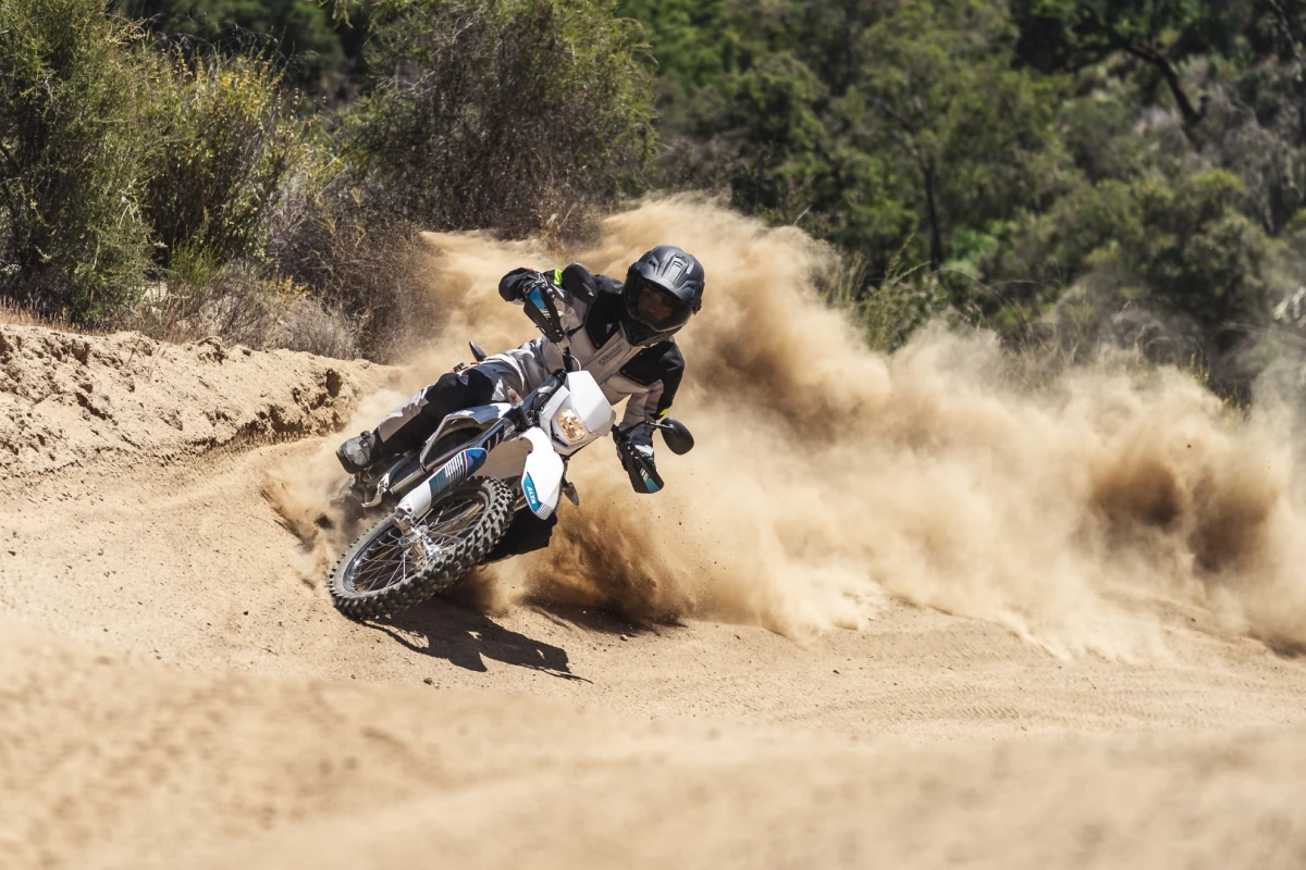 Alta Redshift EXR: 50-horsepower electric with performance similar to a 350 race bike
