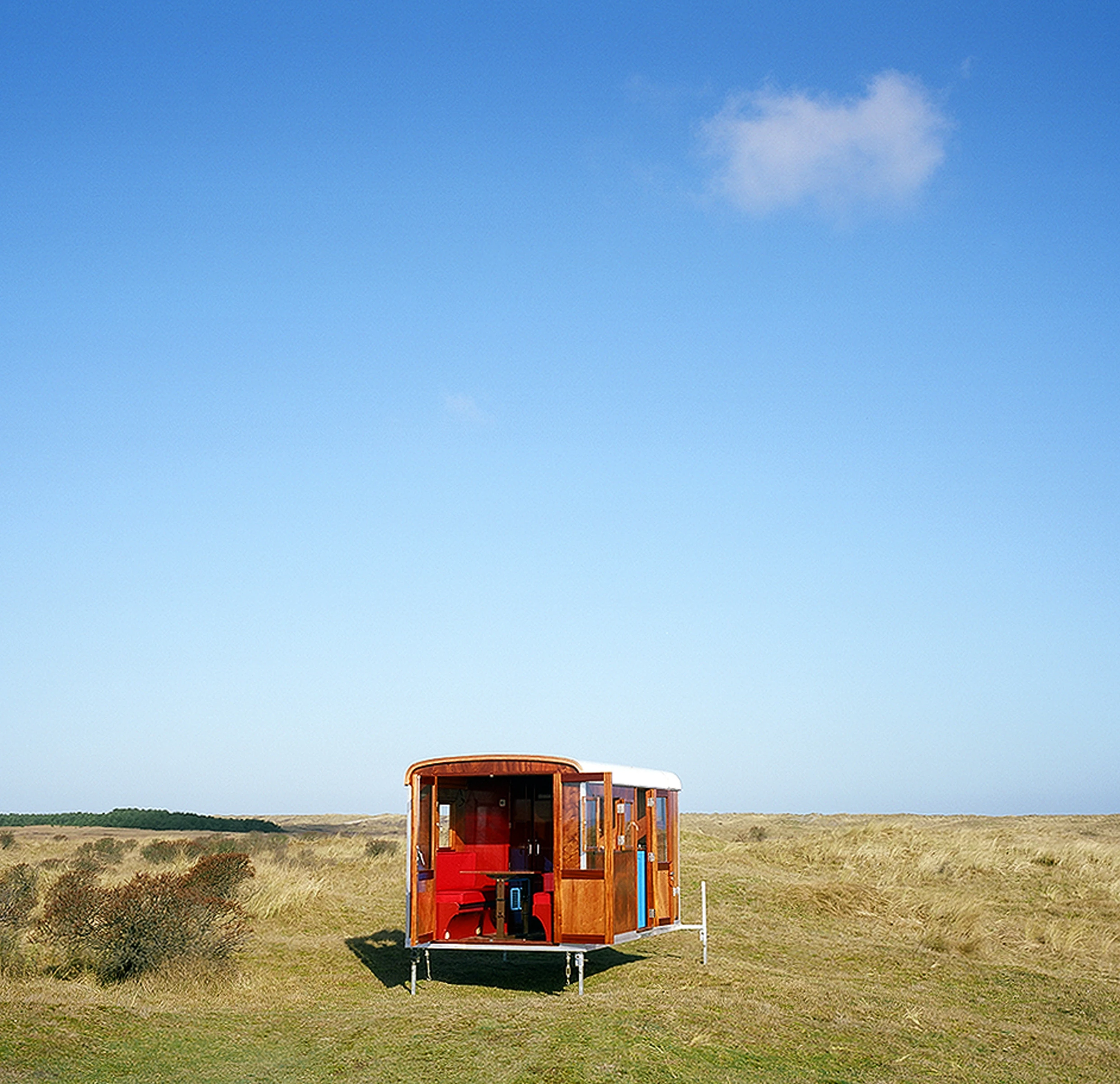 Tonke Explorer 1 in dunes
