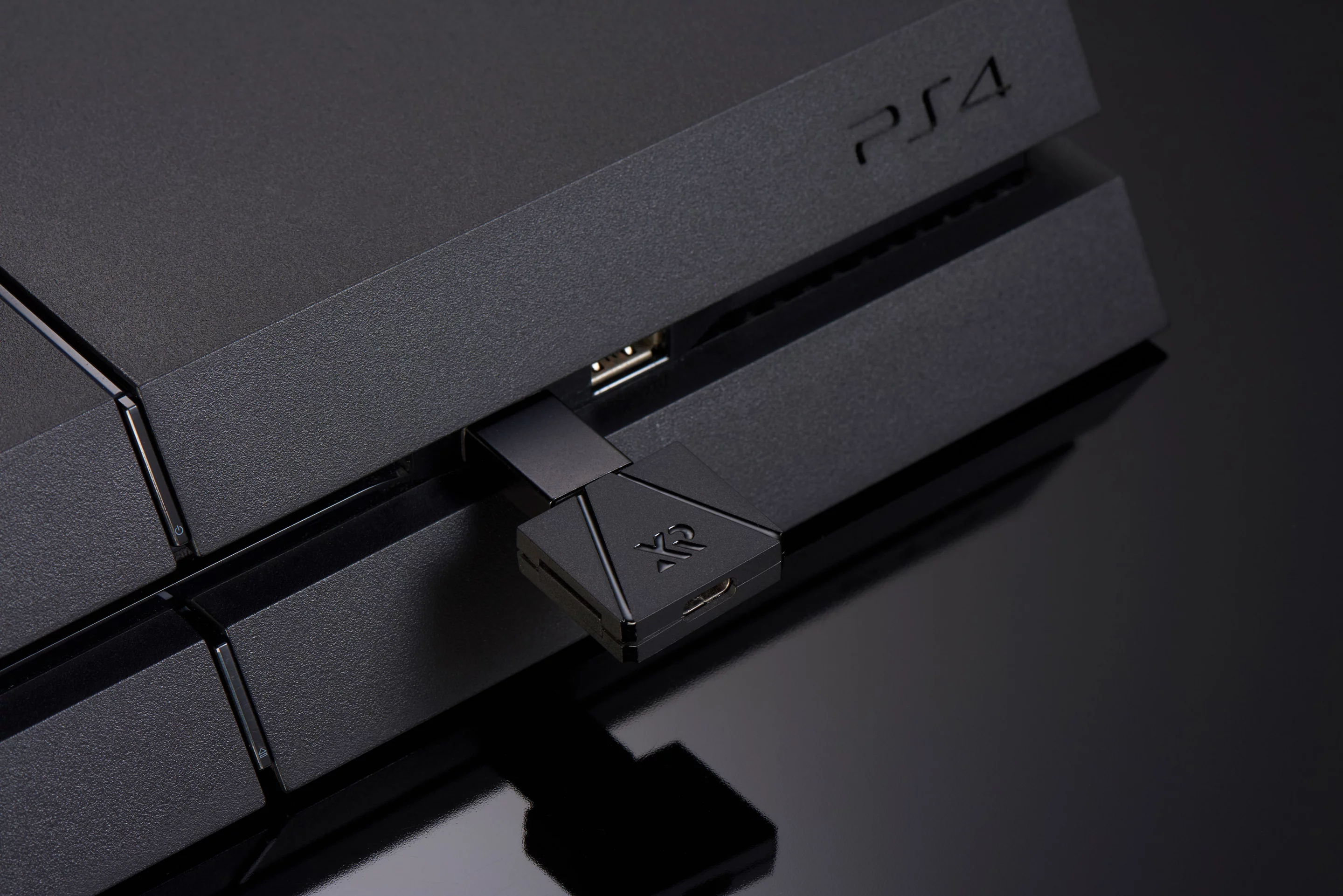 The XT01 Bluetooth transmitter adds low-latency bluetooth to PCs, consoles and laptops