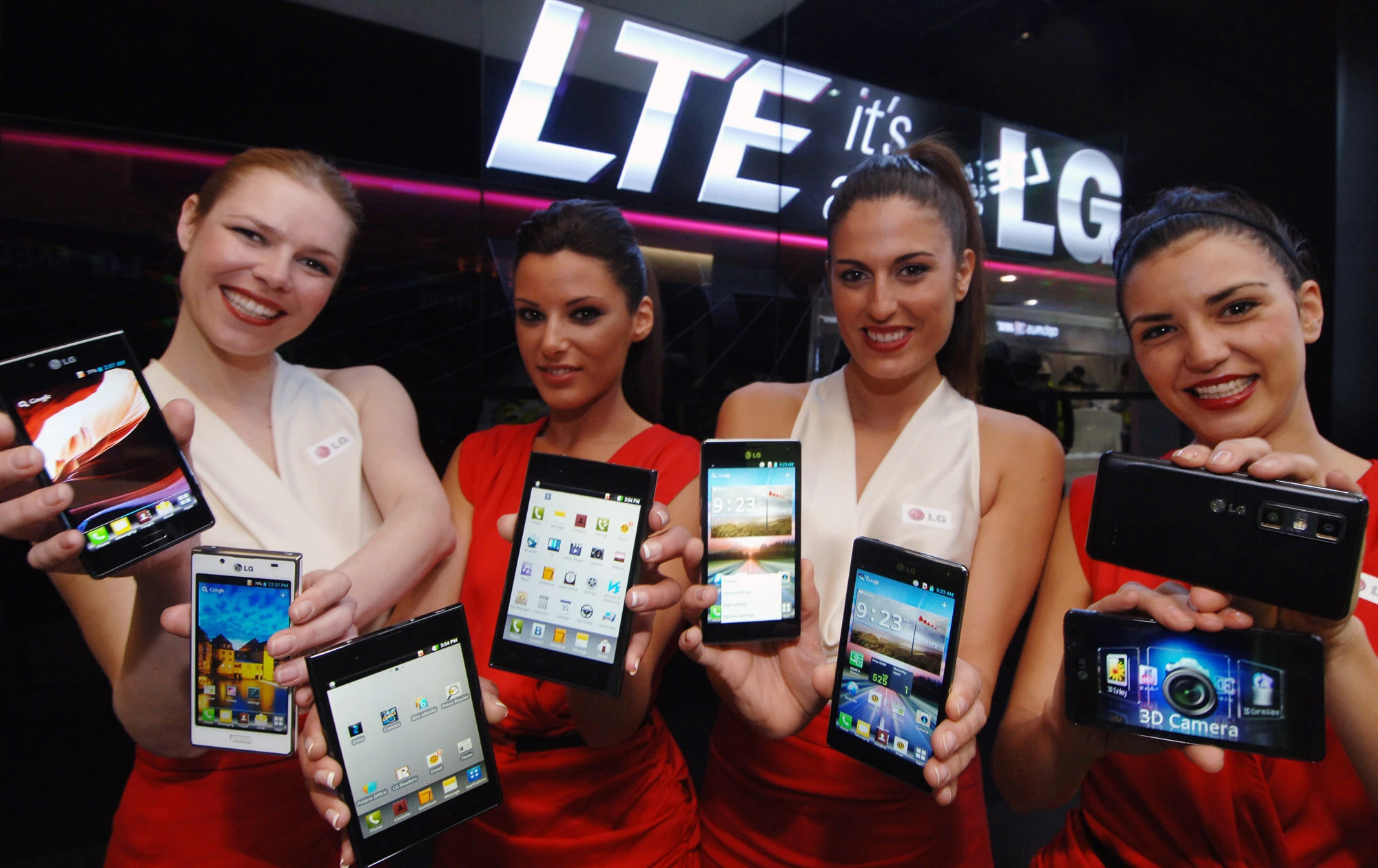LG's Optimus L7, Optimus Vu:, Optimus 4X HD and LG Optimus 3D Max at MWC 2012