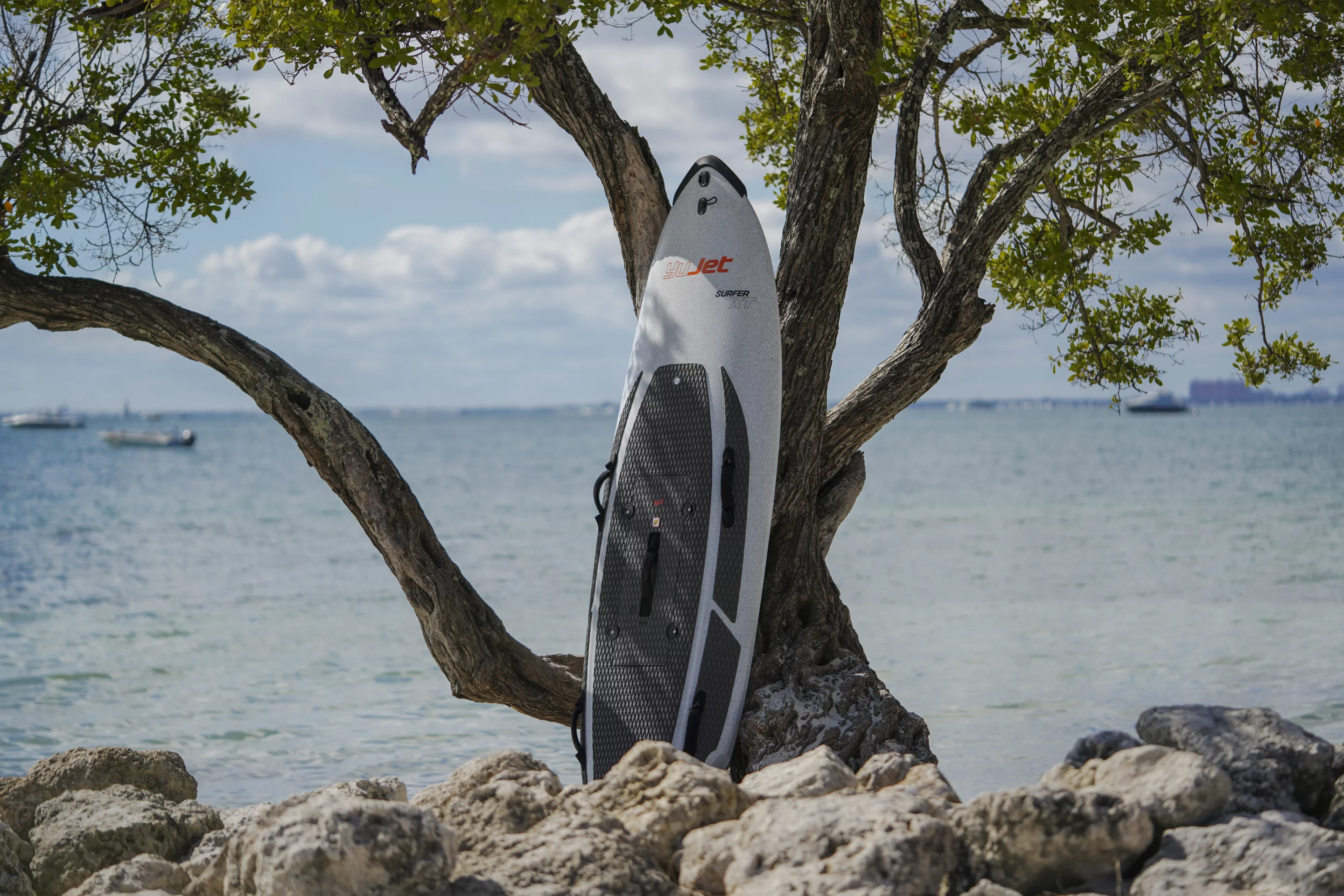 The Surfer XT electric jetboard is made from durable roto-mold carbon fiber, features a new aluminum propulsion system and offers two power modes to suit beginners and sport riders alike