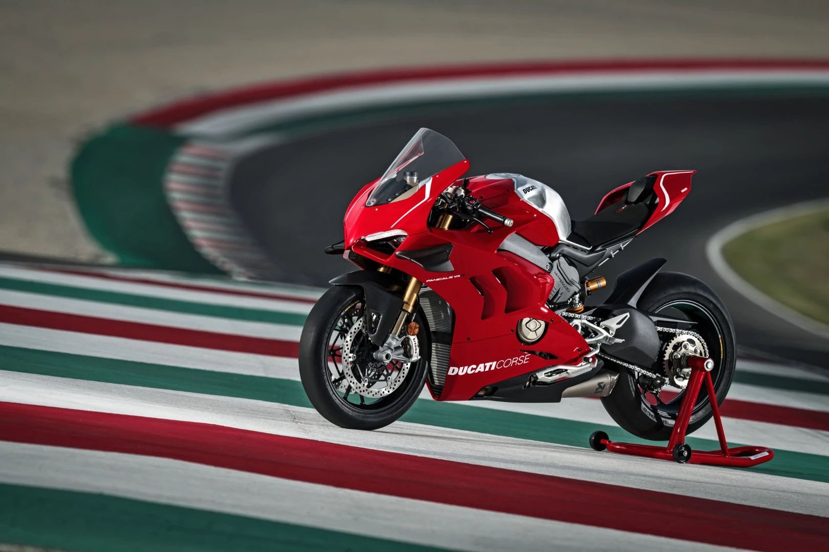 2019 Ducati Panigale V4R: absolute motorcycle porn