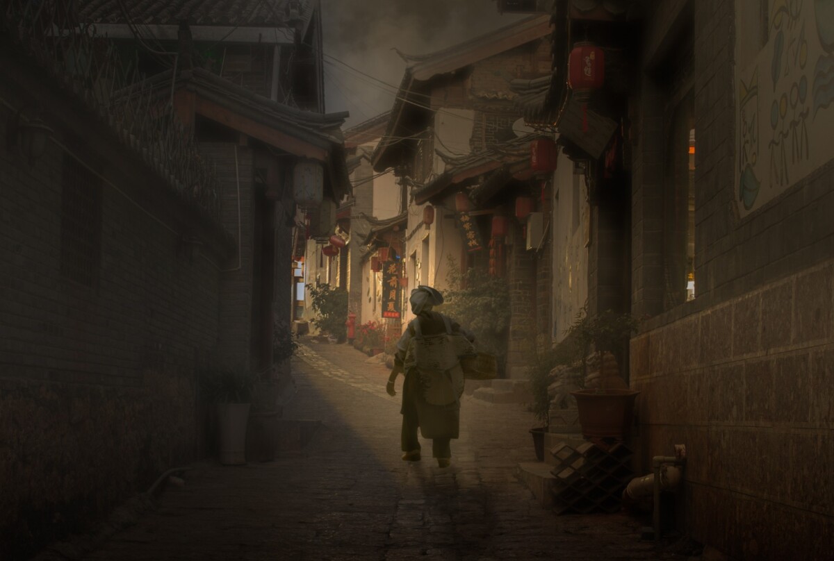 Winner of 4:00 hour. "Break of Dawn", Callie Chee. Lijiang, China
