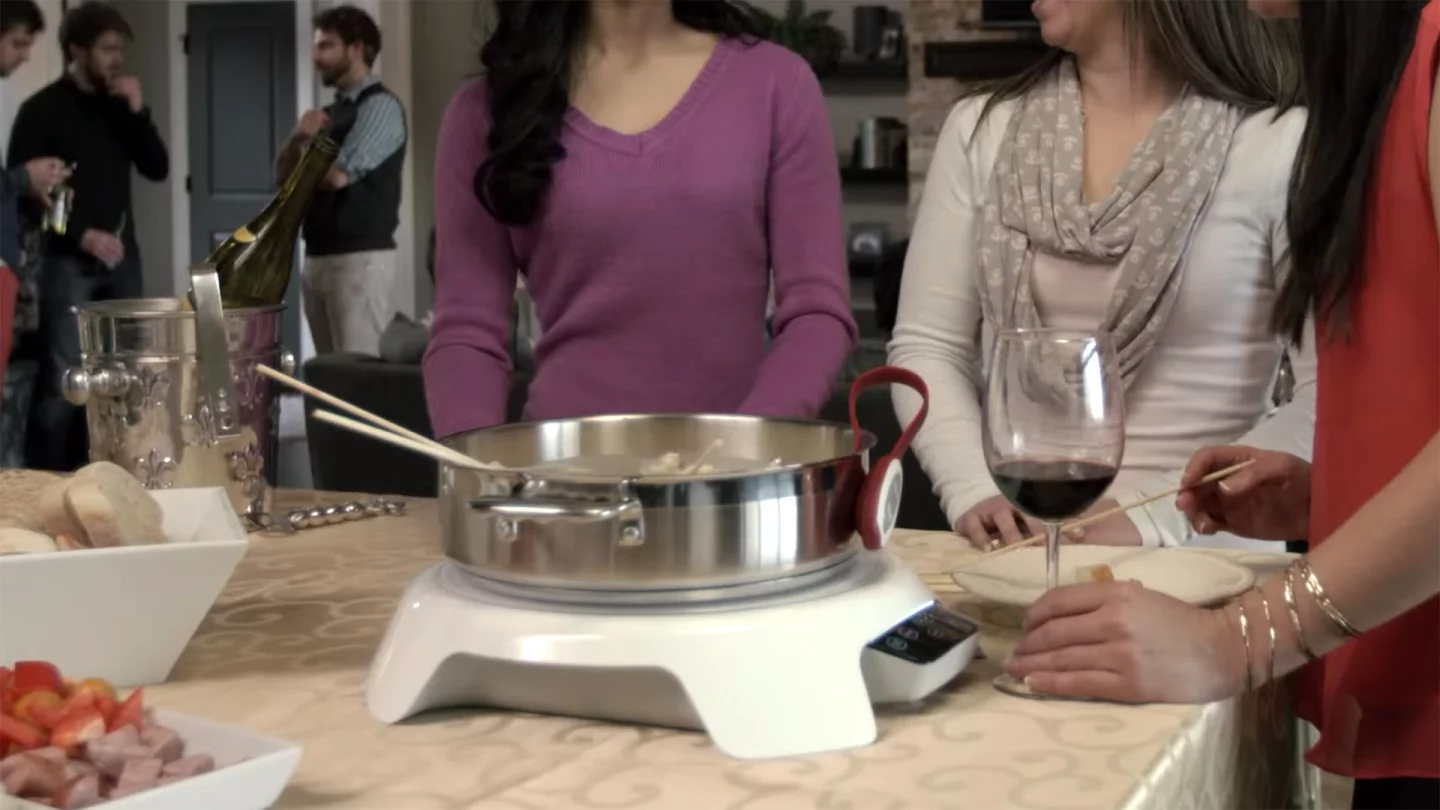 The precision cooktop can keep food at serving temperature without overcooking it